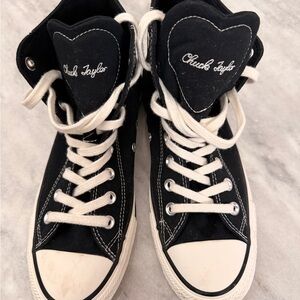 Chuck Taylor All Star Valentine's Day size 9